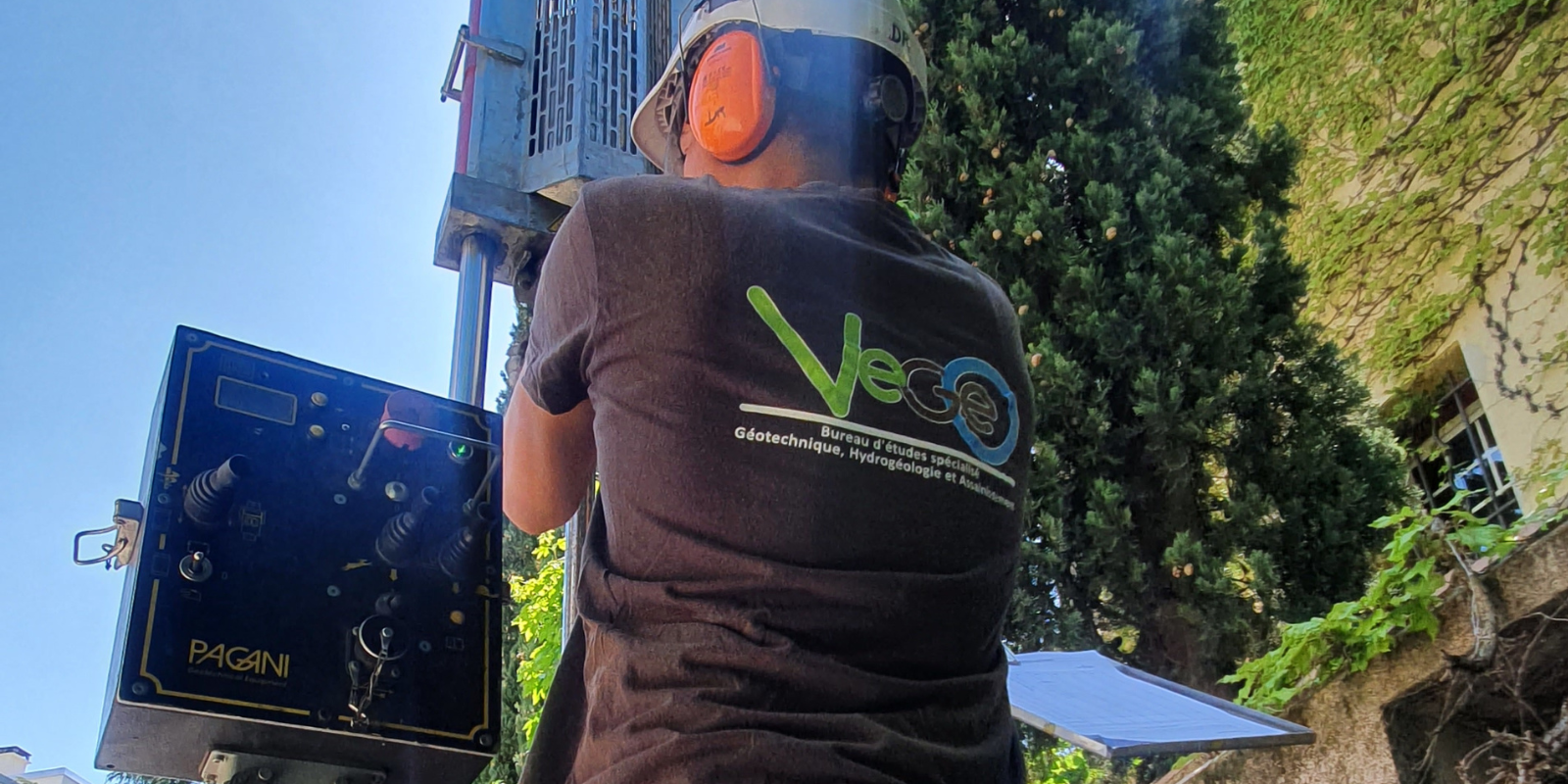 ingénieur en géotechnique VEGEO en intervention